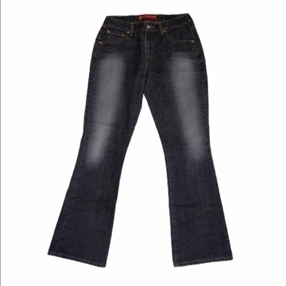 Levis size 6